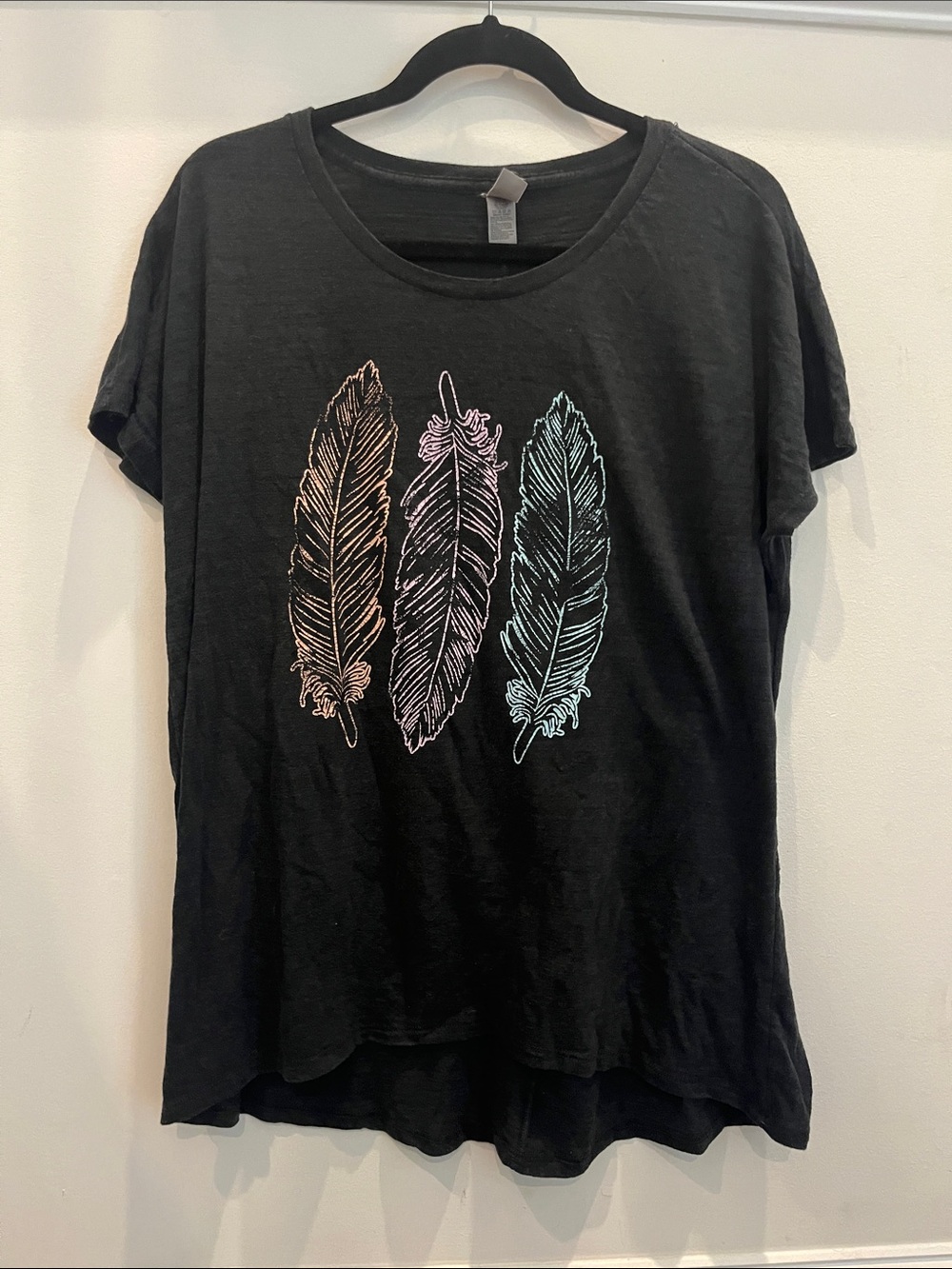 Women's Black Short Sleeve Tee with Pastel Feather Print